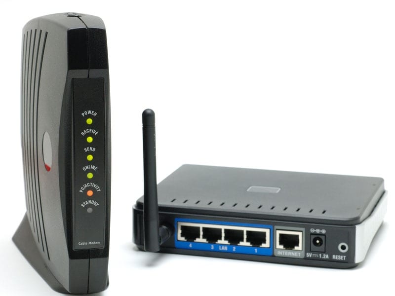 Modem (sinistra) e Router (destra)